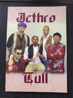 Jethro Tull Band j-tull dot com 1999 tour program excellent condition